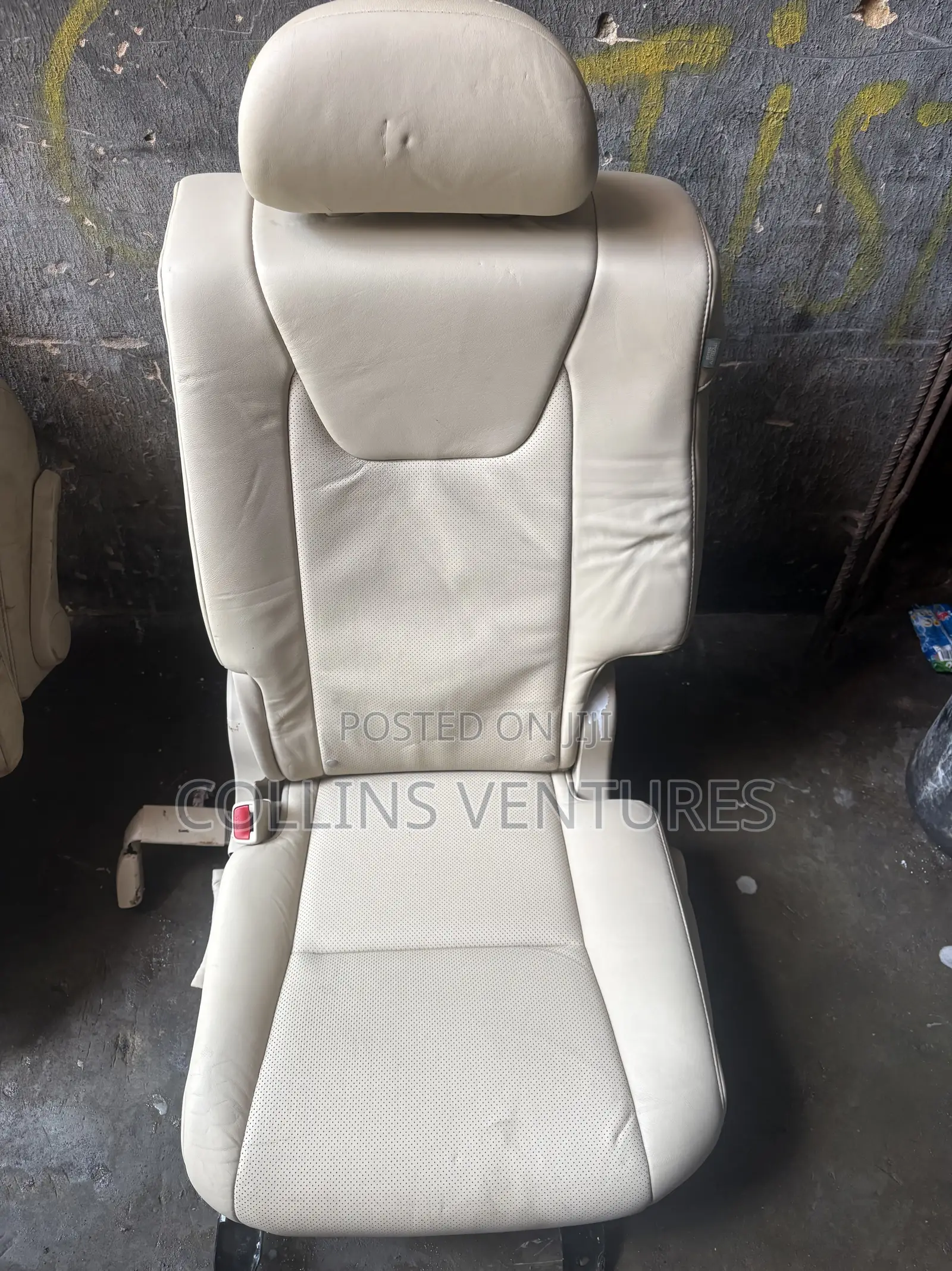 Complete Direct Tokubo Seat Rx350 Available