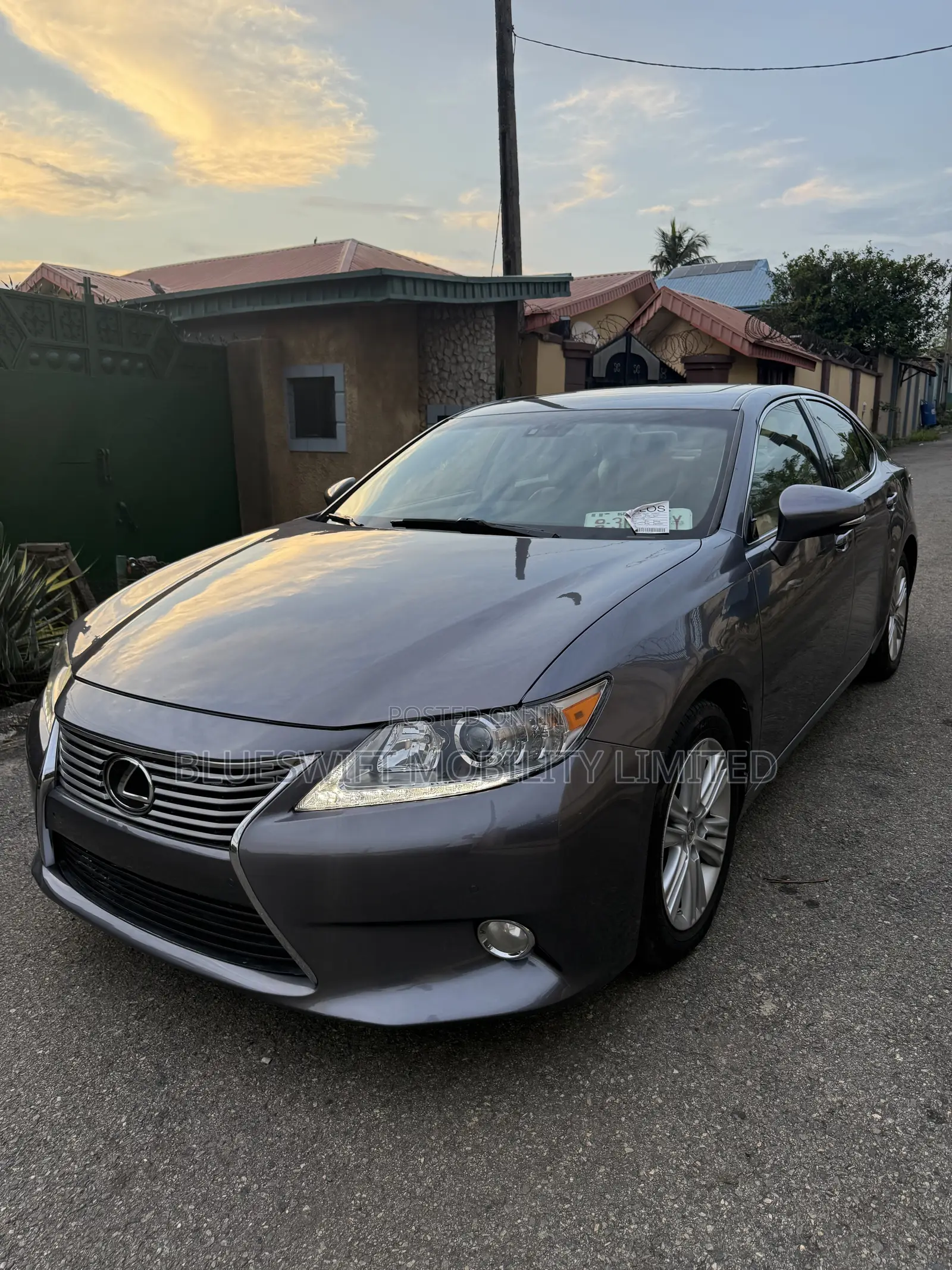 Lexus ES 350 FWD 2015 Gray