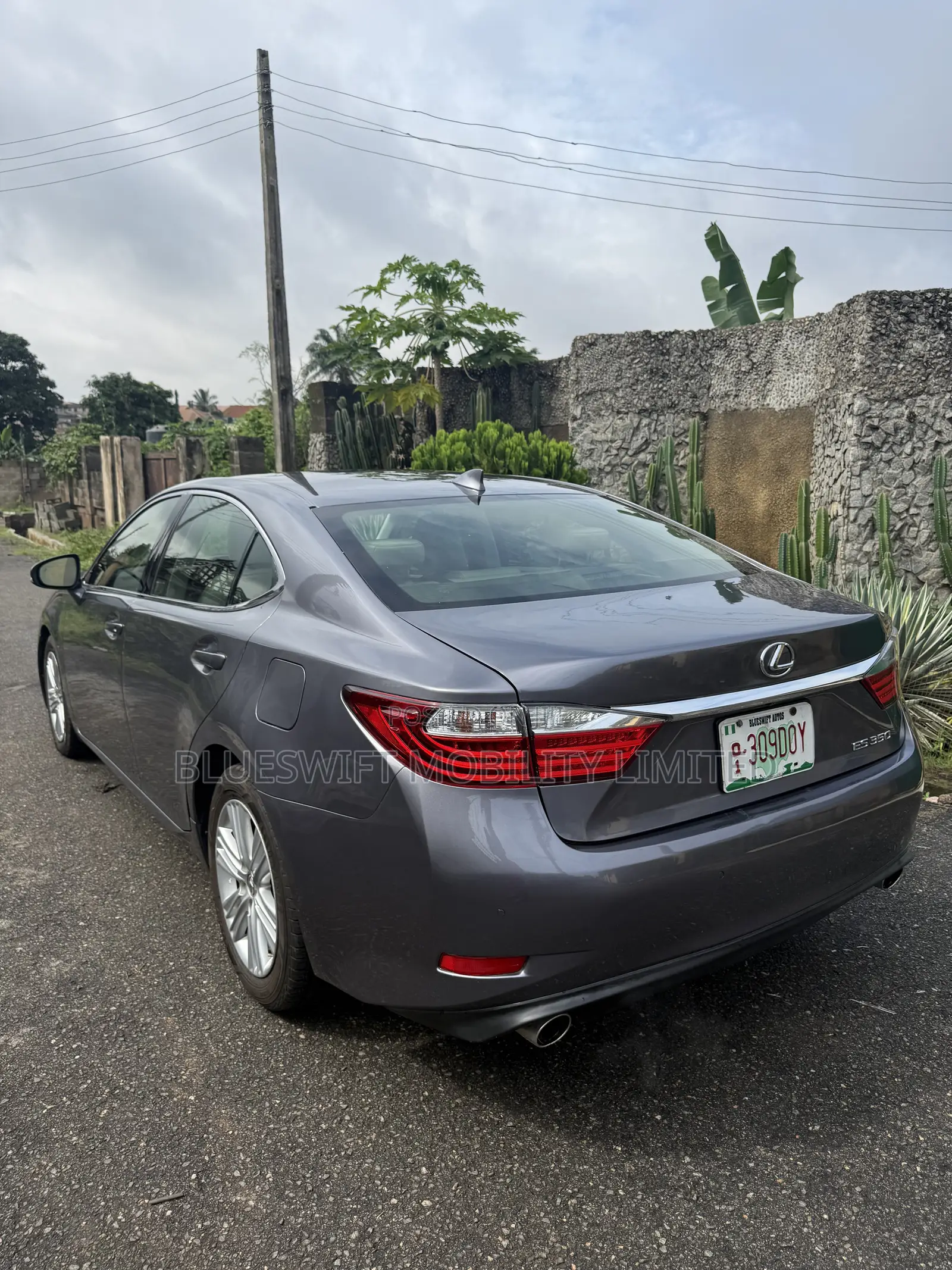 Lexus ES 350 FWD 2015 Gray