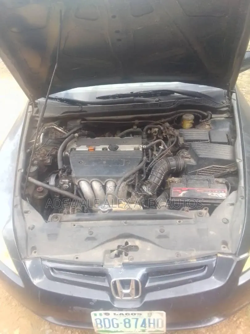 Honda Accord 2005 Gray