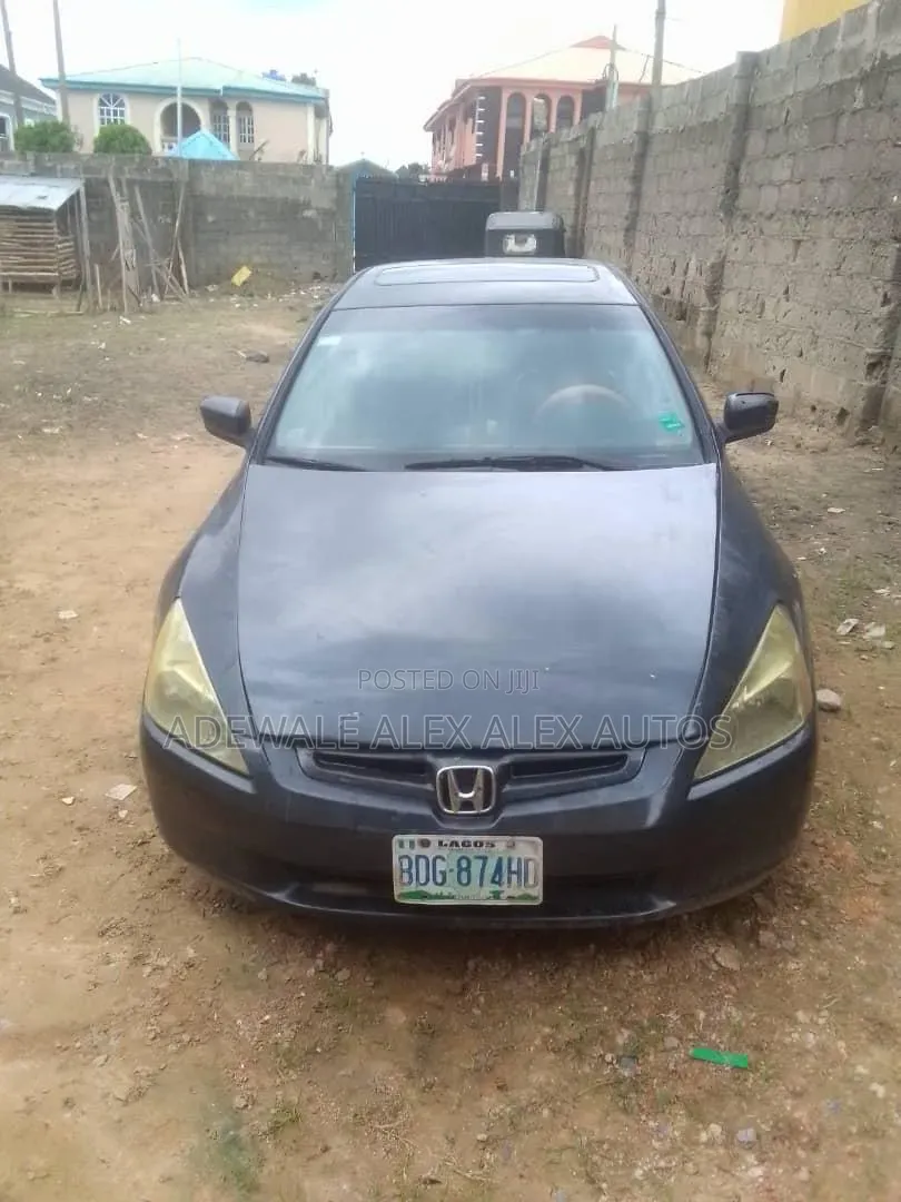 Honda Accord 2005 Gray