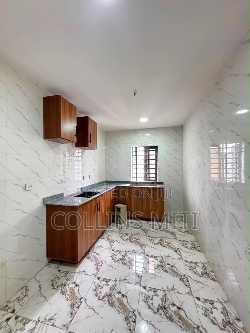 2bdrm Block of Flats in A Serene Environment, Ogunlana for sale