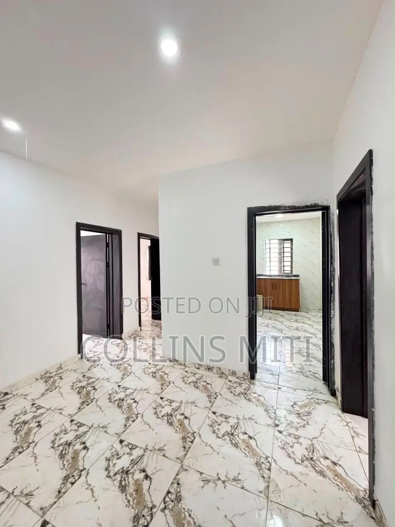 2bdrm Block of Flats in A Serene Environment, Ogunlana for sale