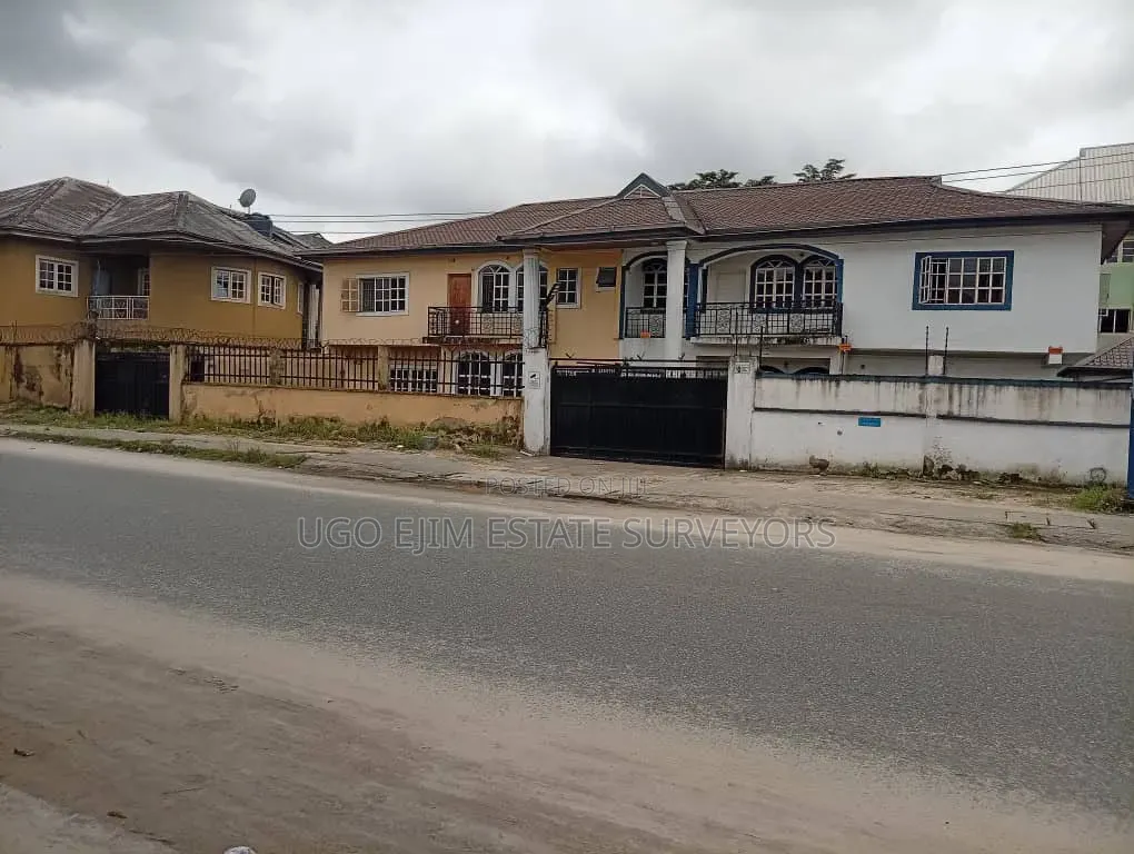2bdrm Block of Flats in Port-Harcourt for sale