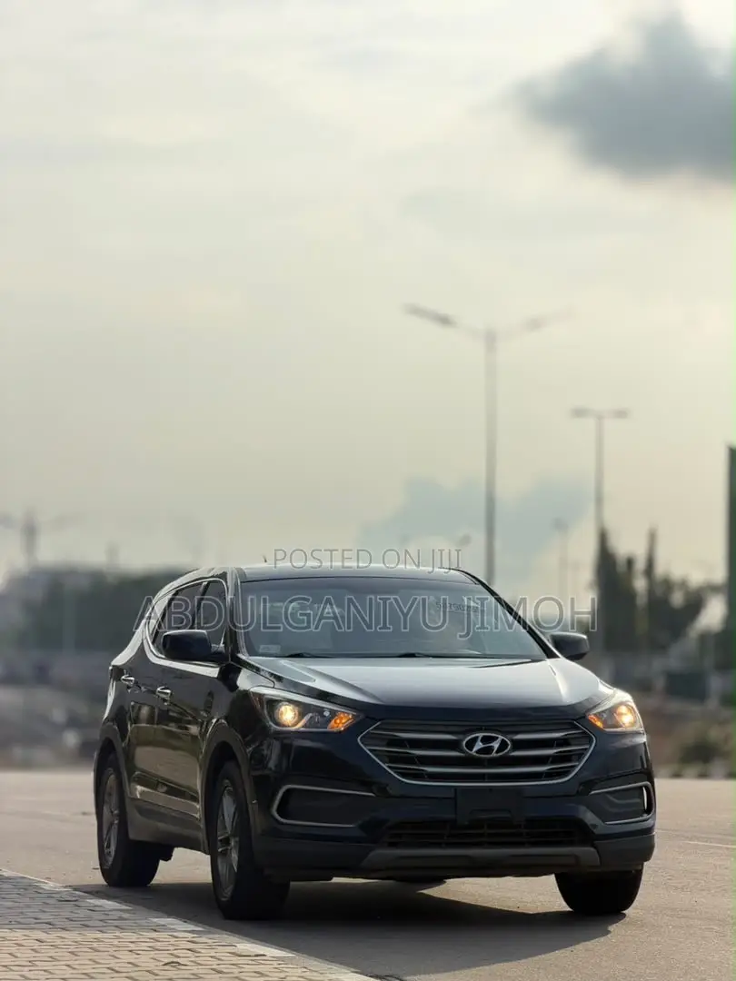 Hyundai Santa Fe 2018 Black