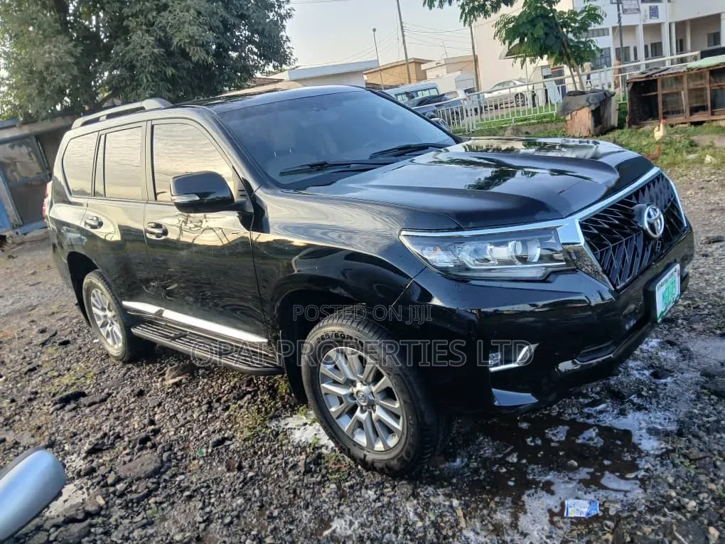 Toyota Land Cruiser Prado 2019 Black