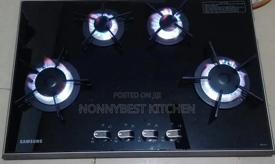 Samsung Neatly Used 4 Burners Inbuilt Gas Cooker