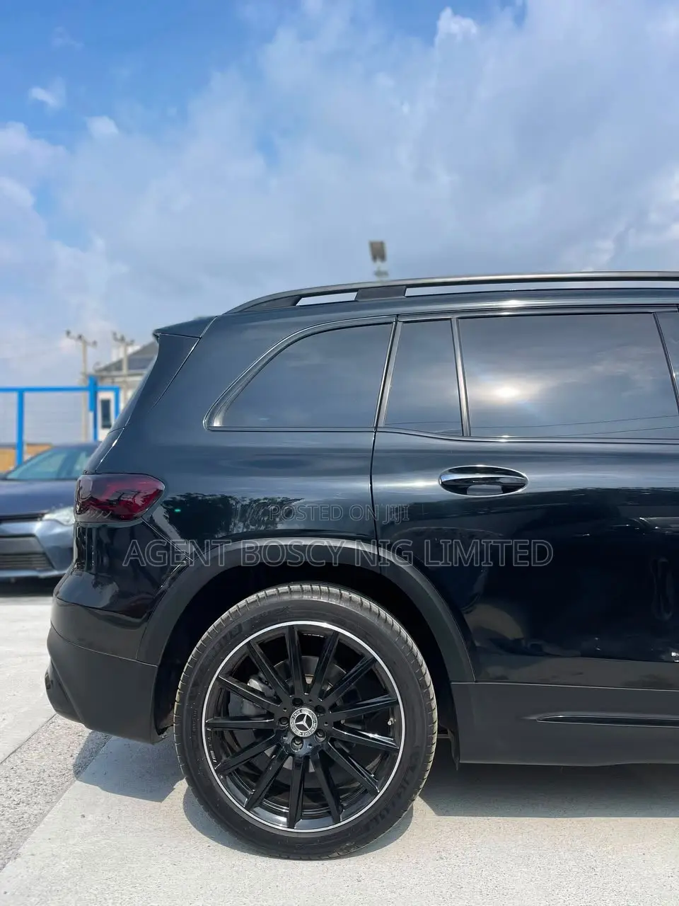 Mercedes-Benz GLB-Class GLB 250 4MATIC 2023 Black