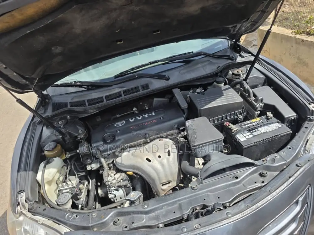 Toyota Camry LE 4dr Sedan (2.4L 4cyl 5A) 2008 Gray