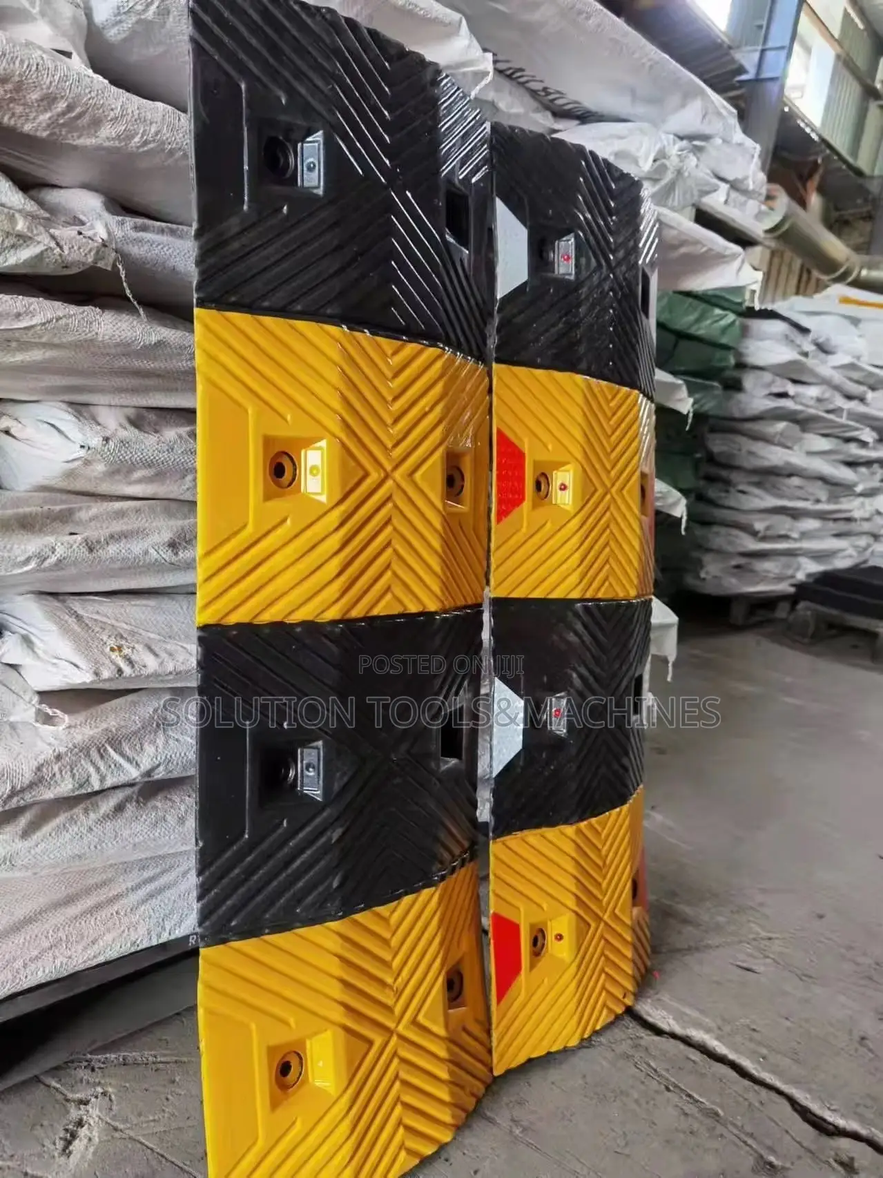 Speed Ramp With Reflective Lights