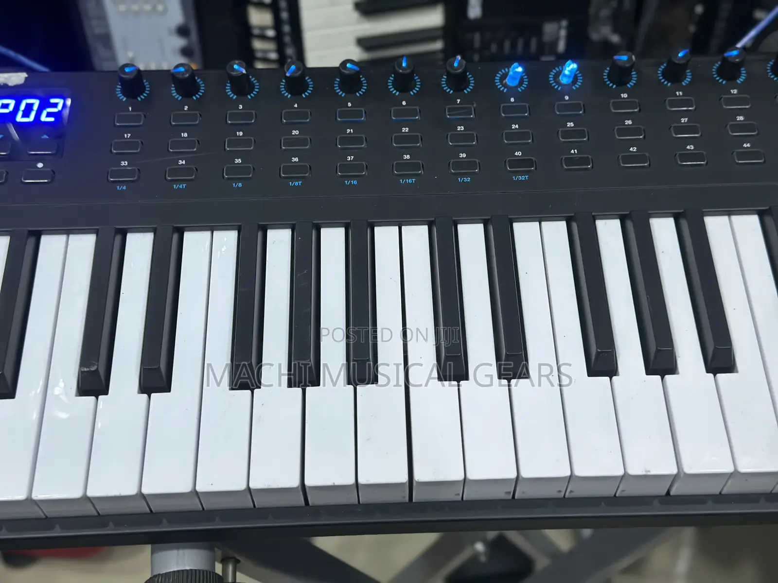 Alesis Vi61 Midi Controller