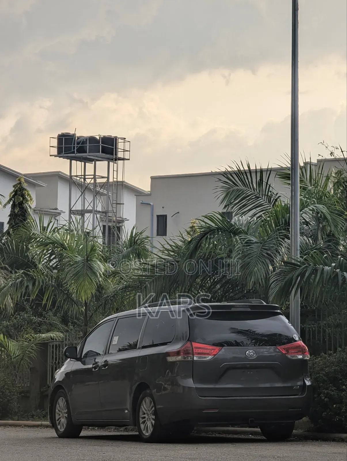 Toyota Highlander 2012 Gray
