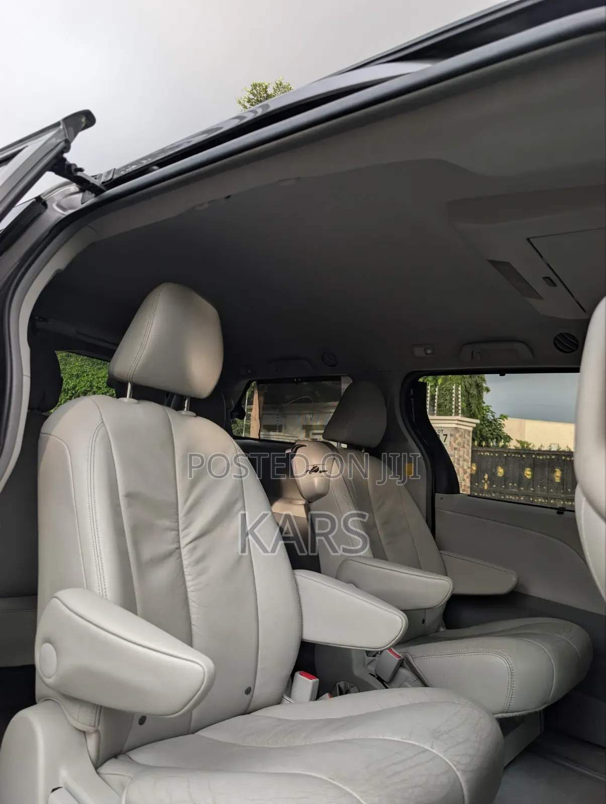 Toyota Highlander 2012 Gray