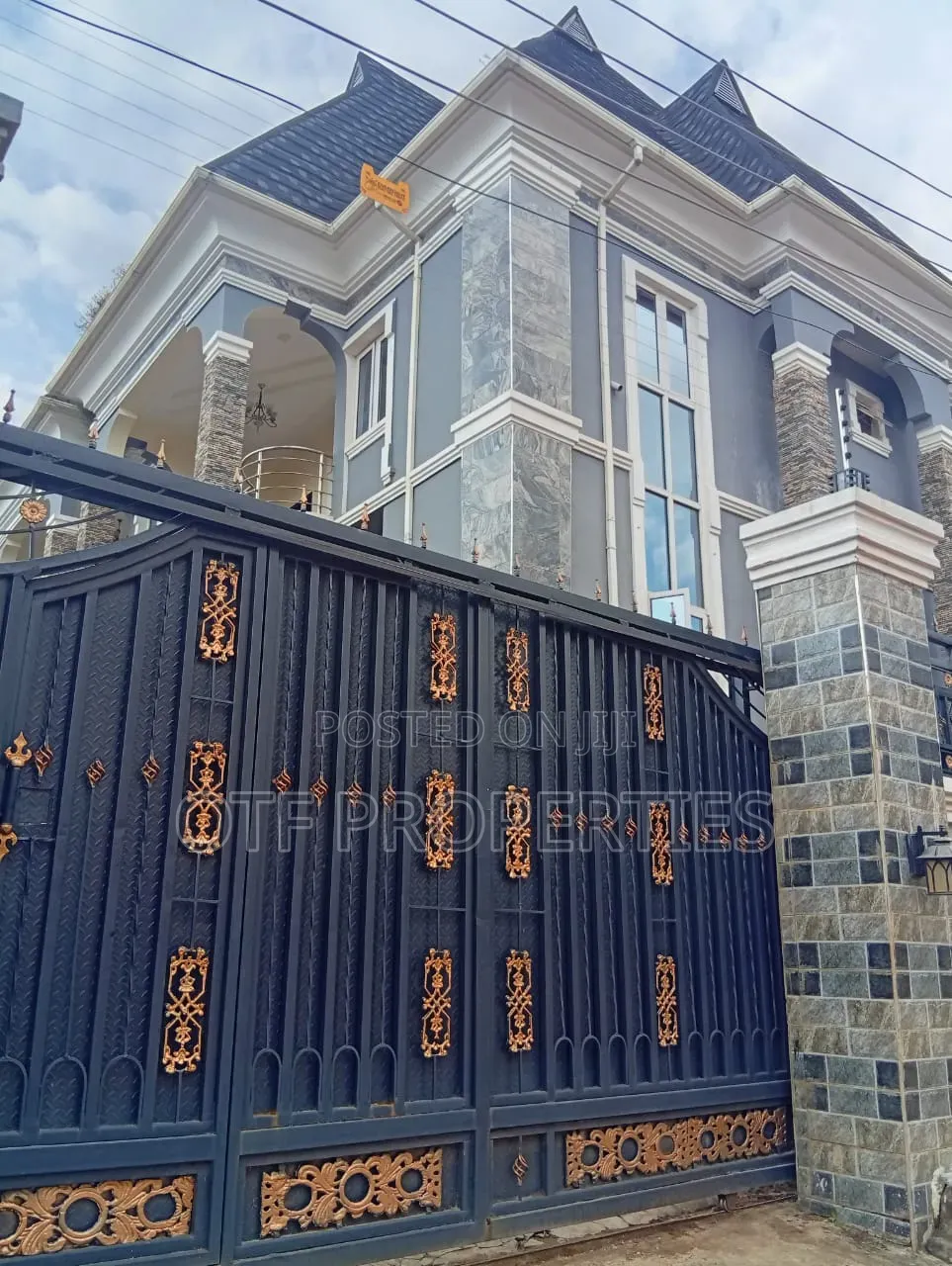 2bdrm Apartment in Sangwari Estate, Dutse-Alhaji for rent