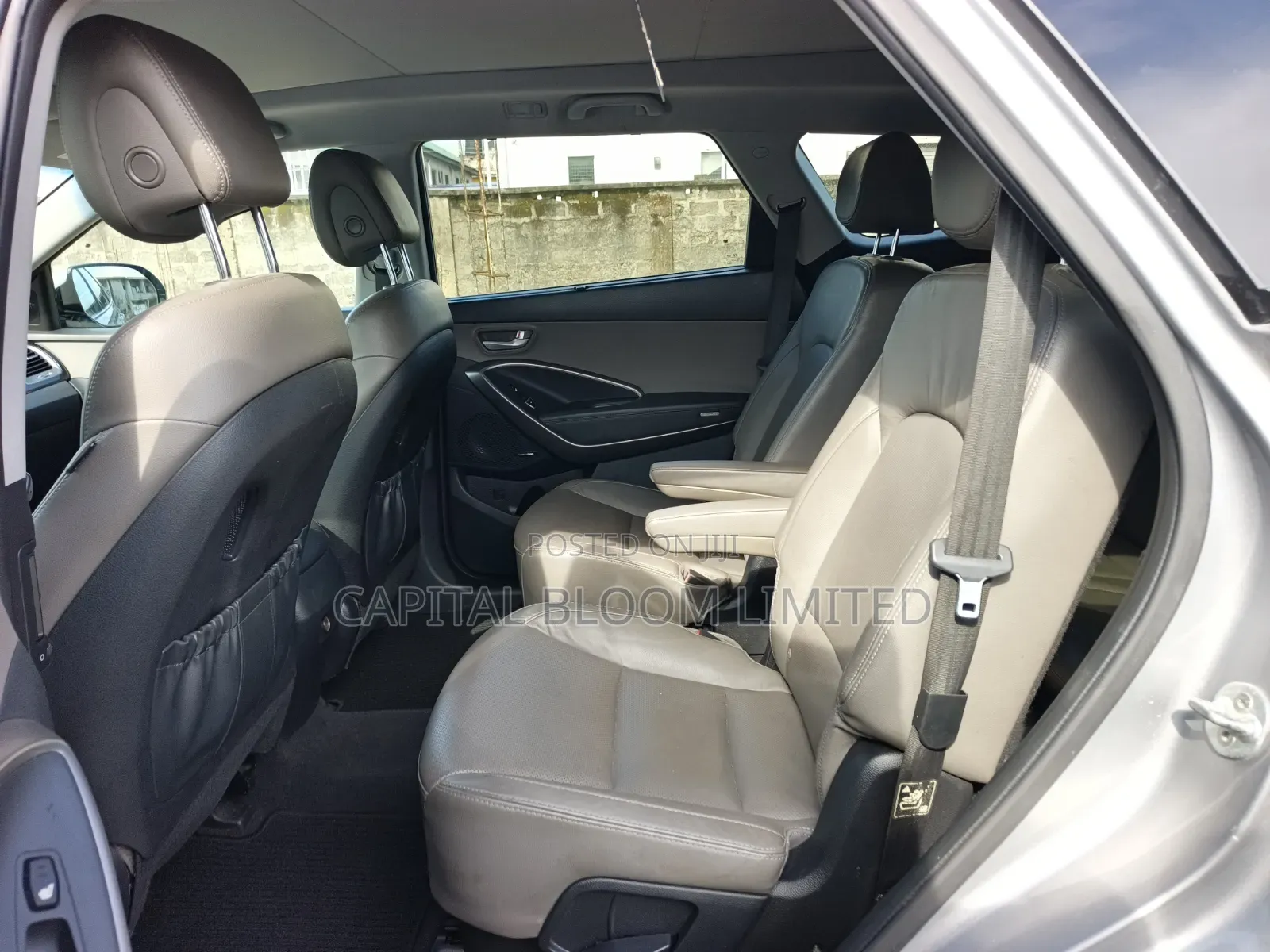 Hyundai Santa Fe Limited 4dr SUV AWD (3.3L 6cyl 6A) 2015 Silver
