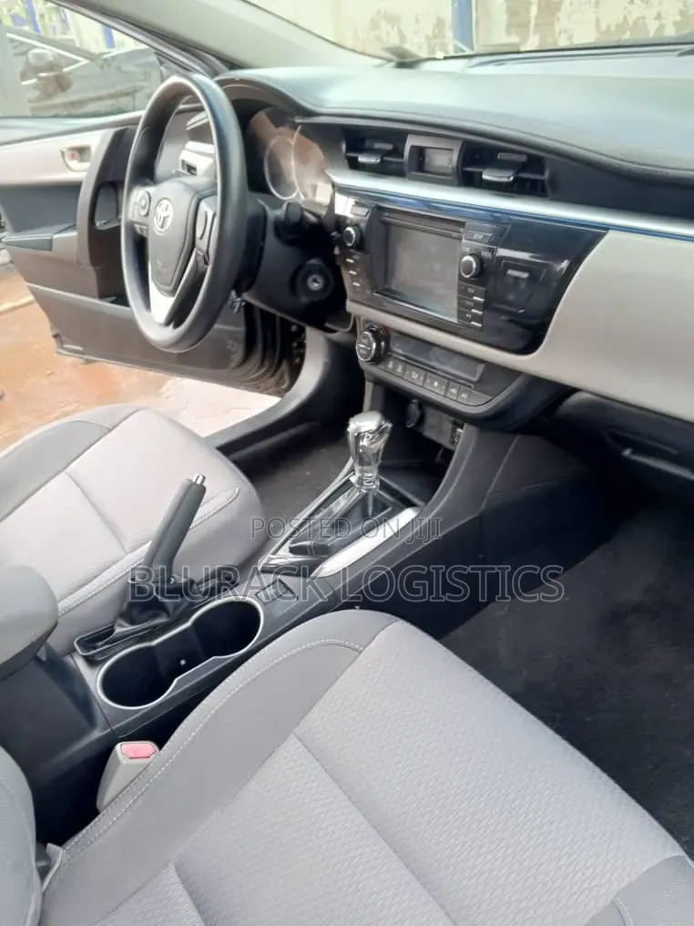 Toyota RAV4 LE 4dr SUV AWD (2.5L 4cyl 6A) 2015 Black