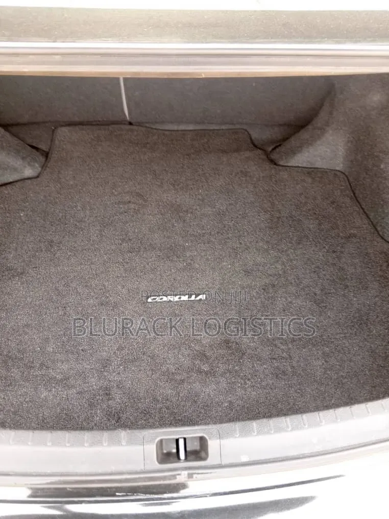 Toyota RAV4 LE 4dr SUV AWD (2.5L 4cyl 6A) 2015 Black