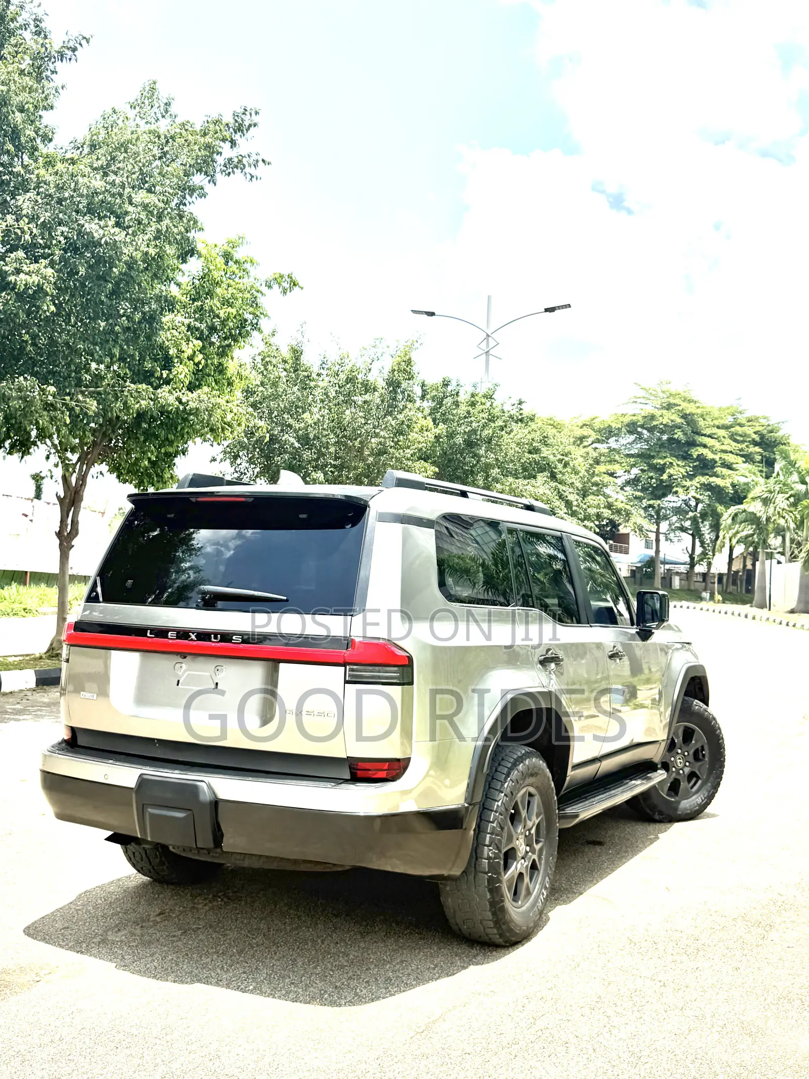 Lexus GX 550 Overtrail 2024 Gold