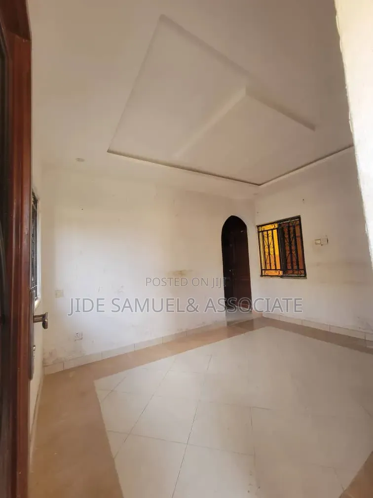 Furnished Mini Flat in Ayobo for rent