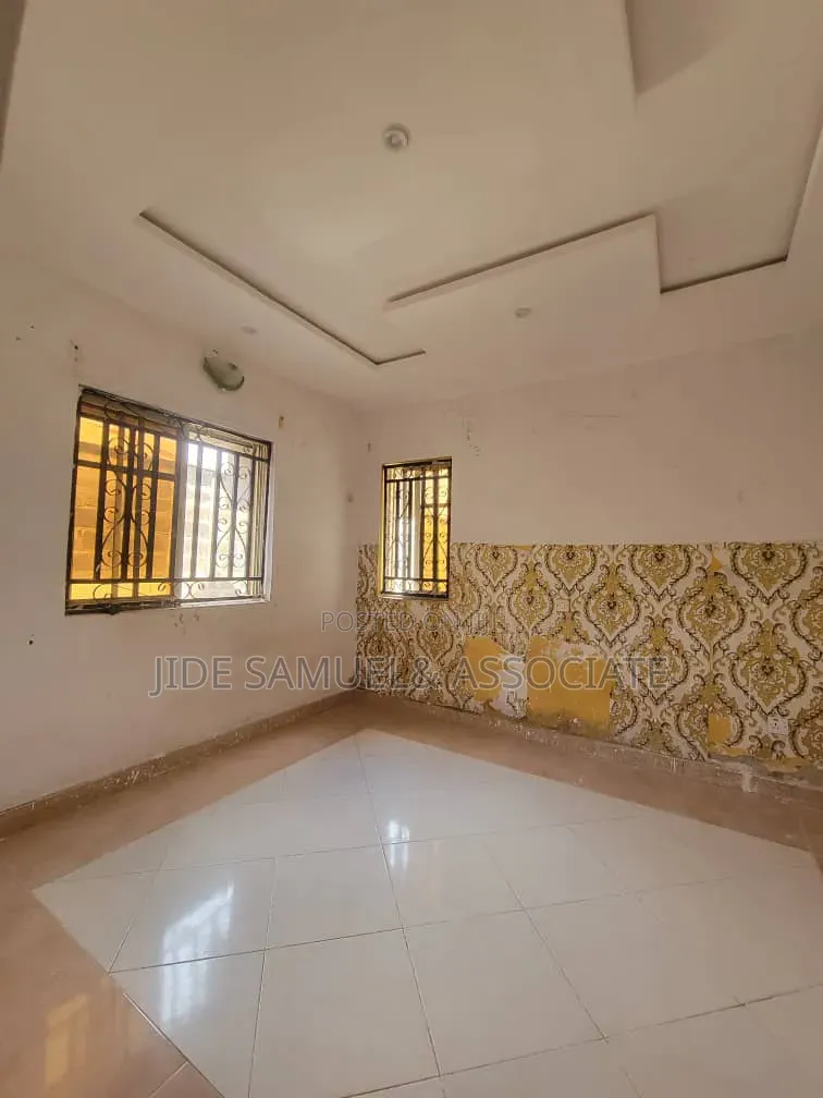 Furnished Mini Flat in Ayobo for rent