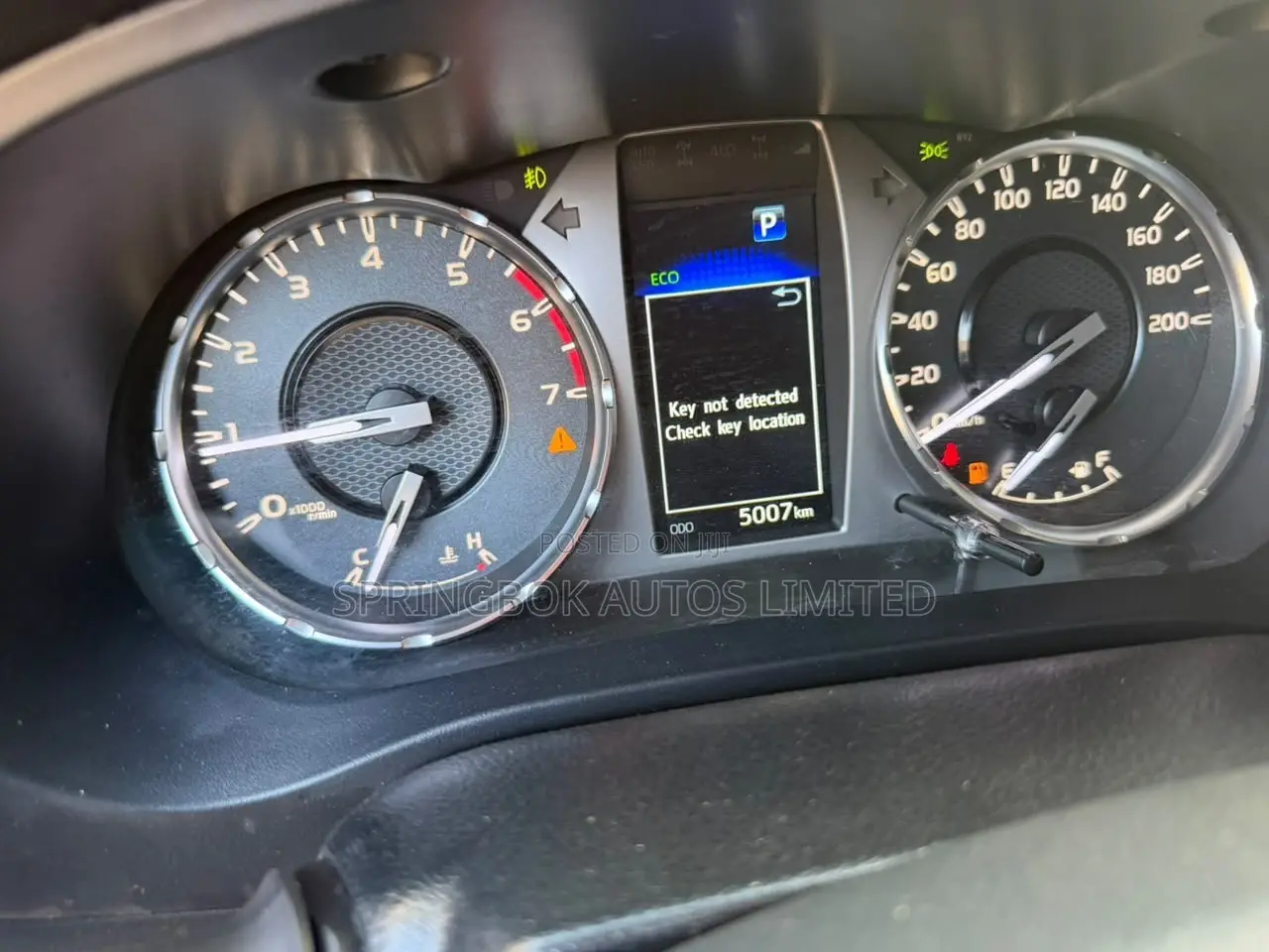 Toyota Hilux SR5+ 2026 Black