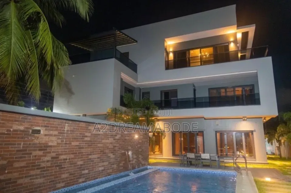 6bdrm Duplex in Ikeja Gra for sale