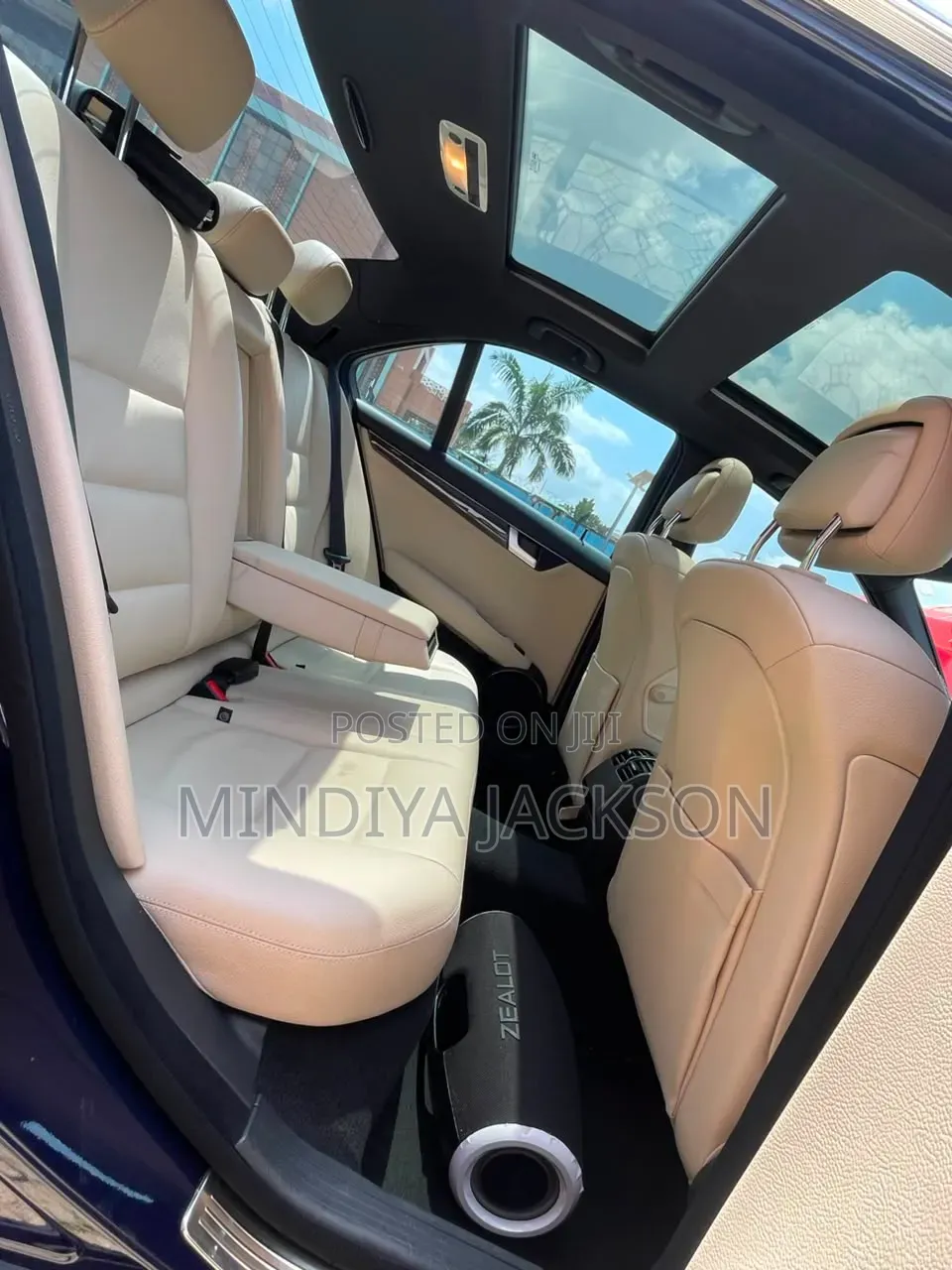 Mercedes-Benz C350 2013 Blue