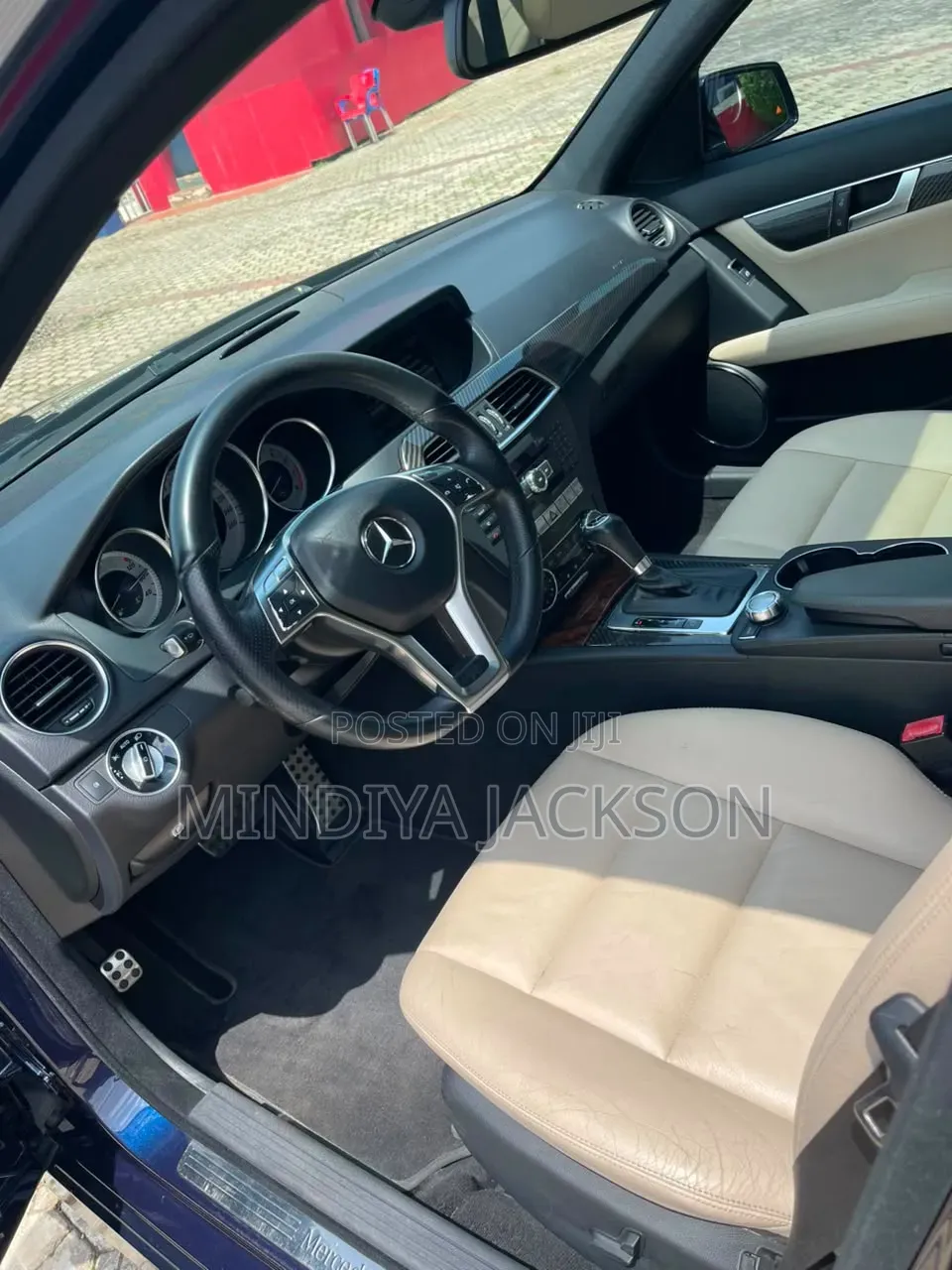 Mercedes-Benz C350 2013 Blue