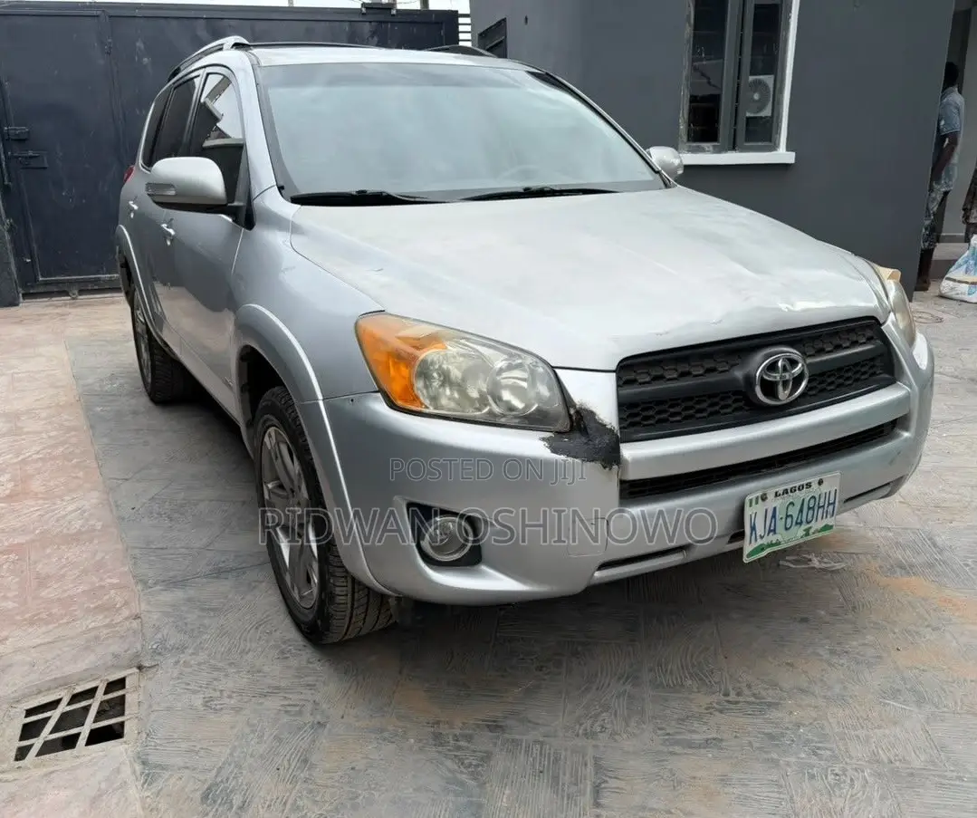 Toyota RAV4 2.5 Sport 2010 Silver