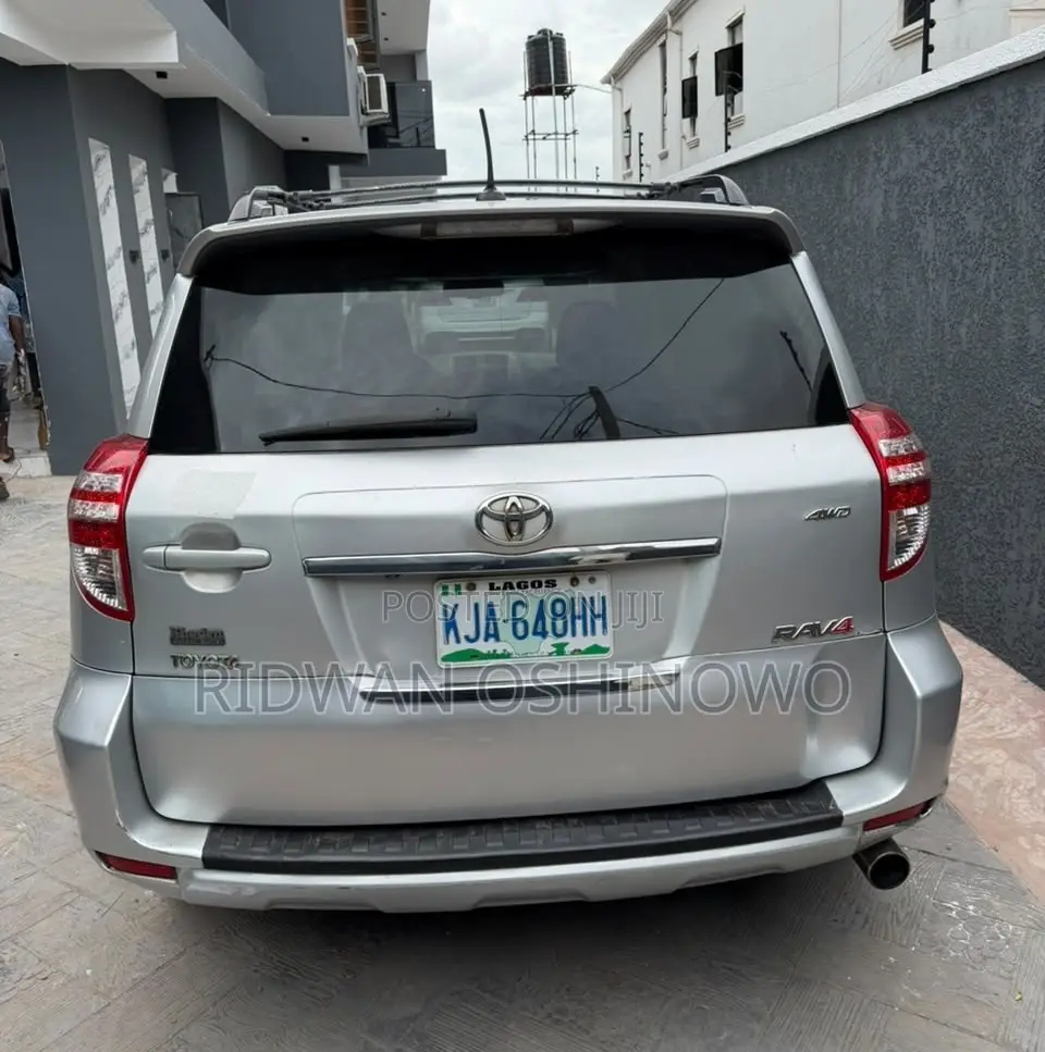 Toyota RAV4 2.5 Sport 2010 Silver
