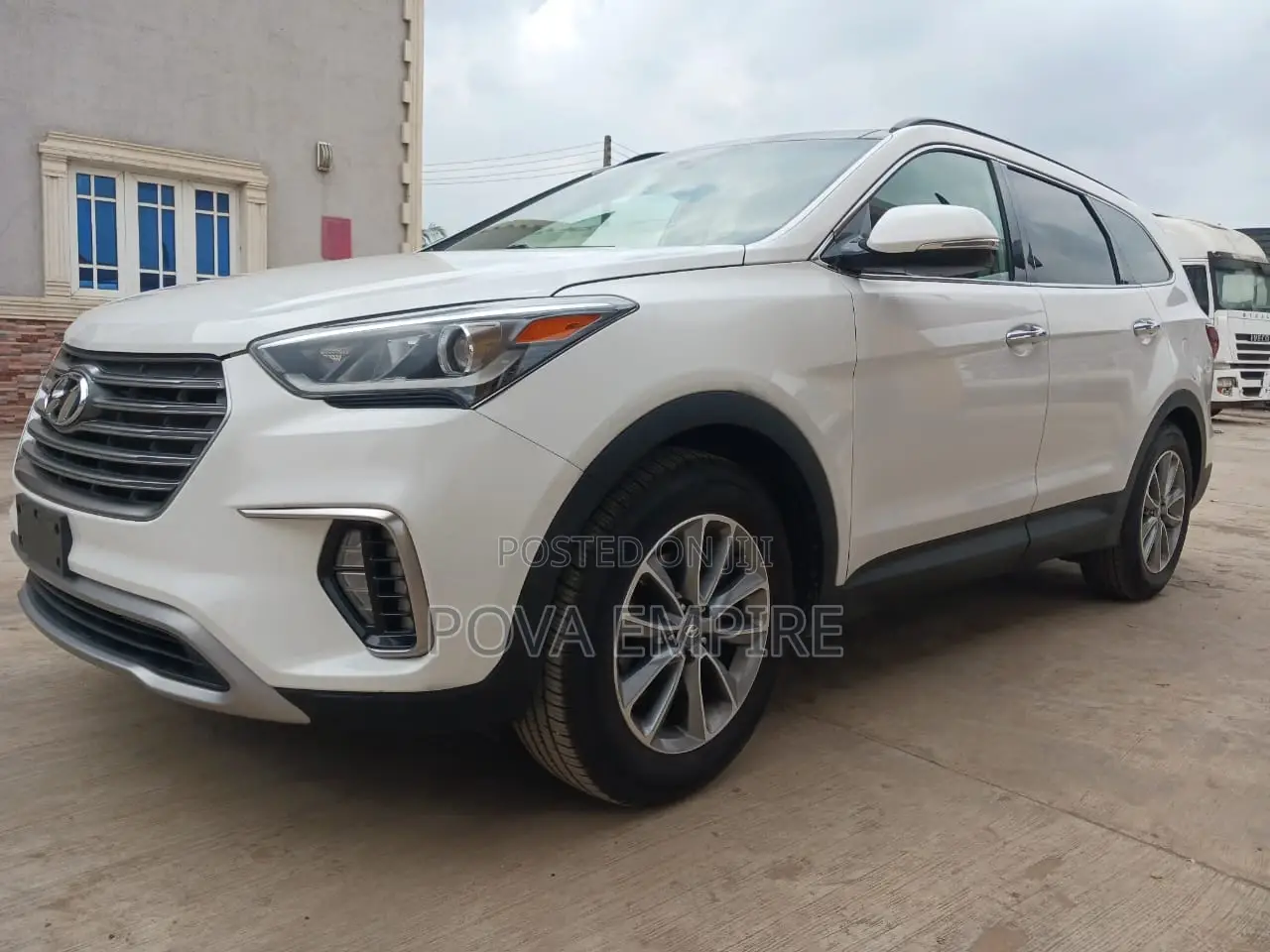 Hyundai Santa Fe Limited AWD 2017 White