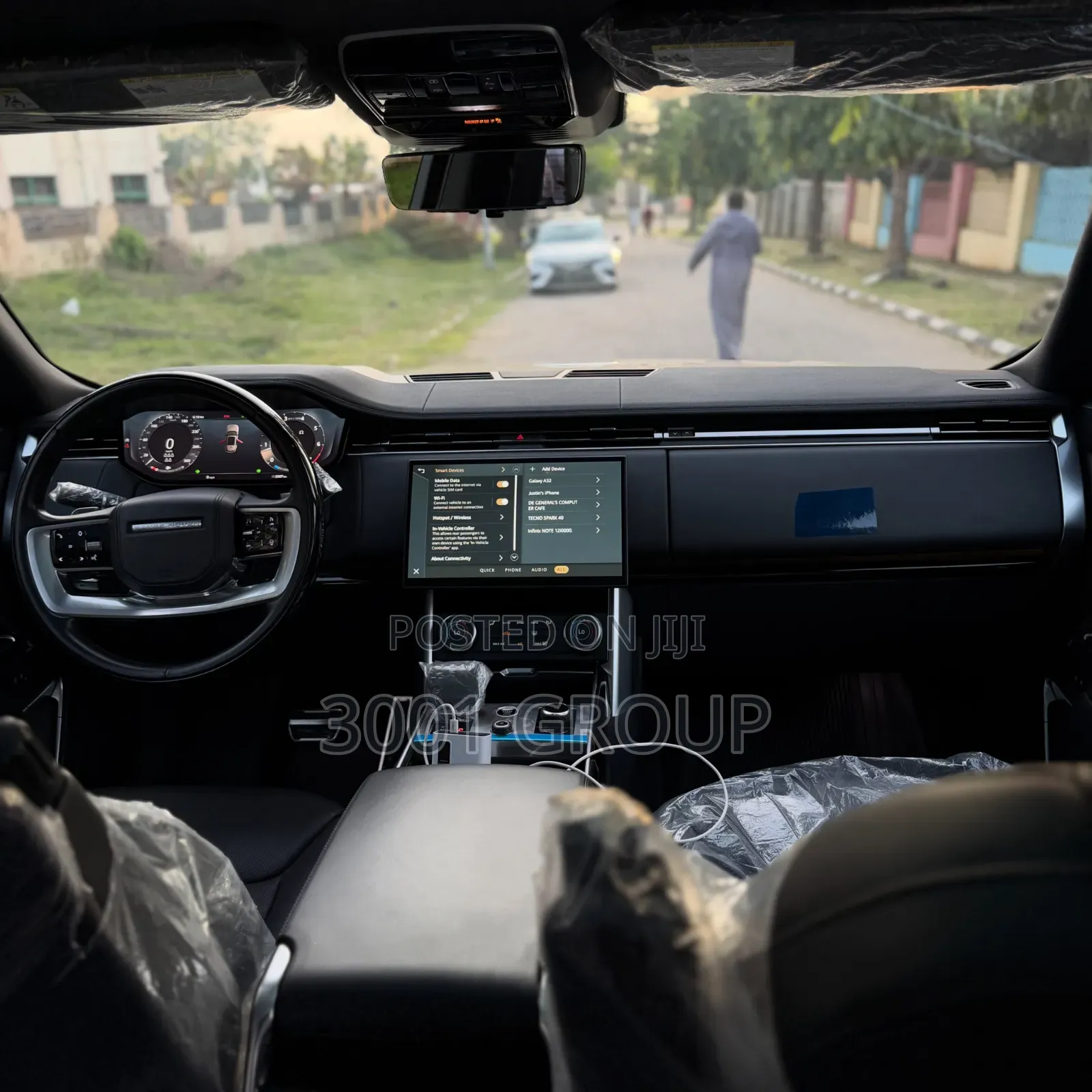 New Land Rover Range Rover 2025 Gold