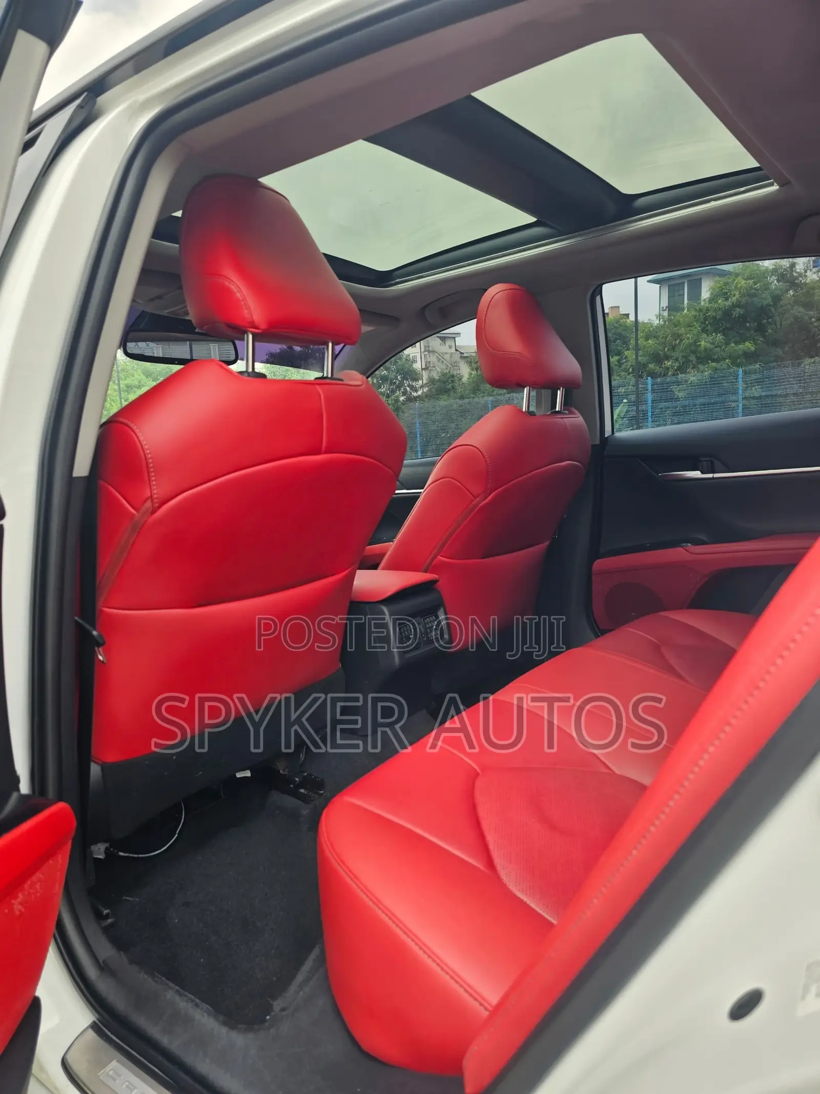 Toyota Camry XSE (2.5L 4cyl 8A) 2019 White
