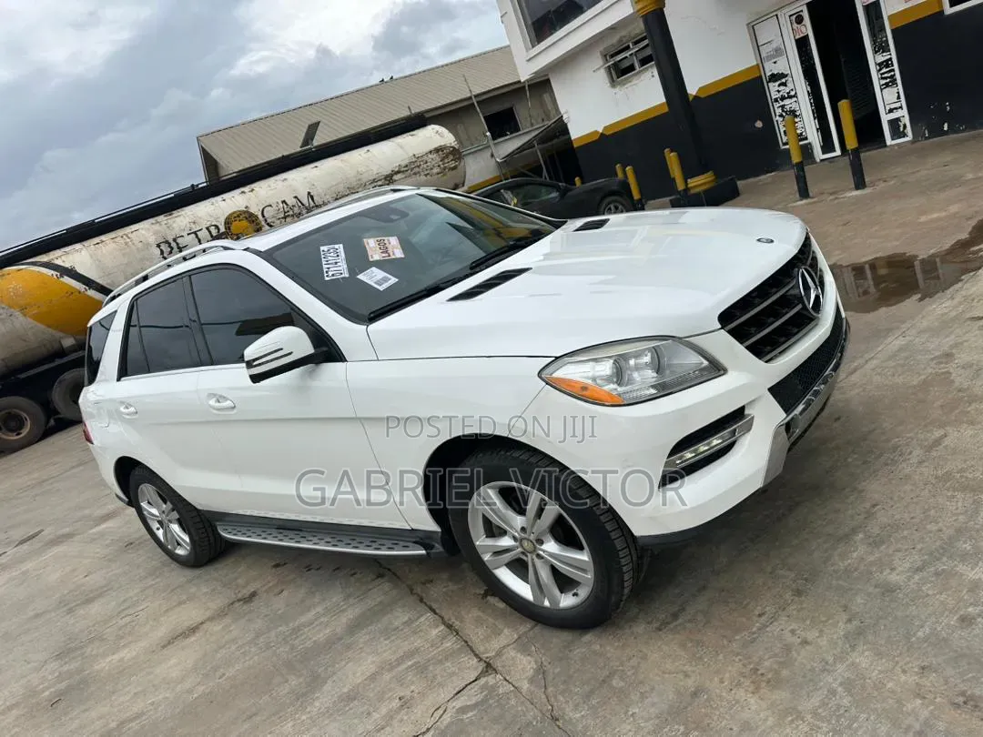 Mercedes-Benz M Class ML350 4MATIC 4dr SUV AWD (3.5L 6cyl 7A) 2014