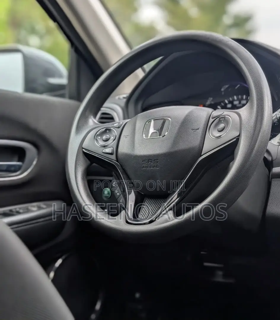 Honda HR-V 4dr SUV (1.5L 4cyl CVT) 2016 Black
