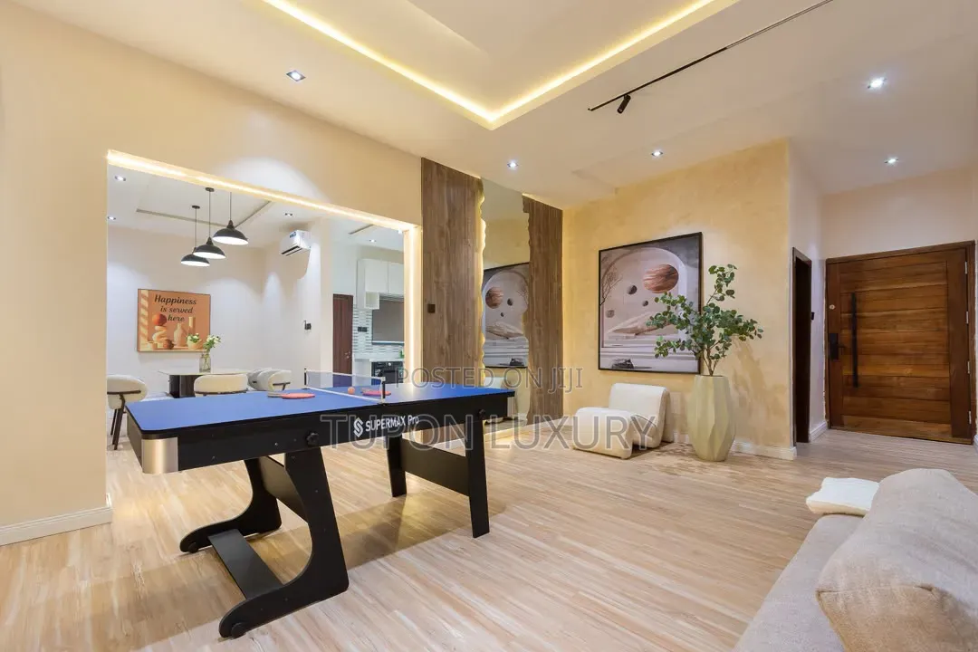 Luxury 3 Bedroom With Pool, Snooker, Ps5 and Other Amenities