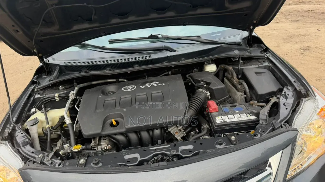 Toyota Corolla 2013 Gray
