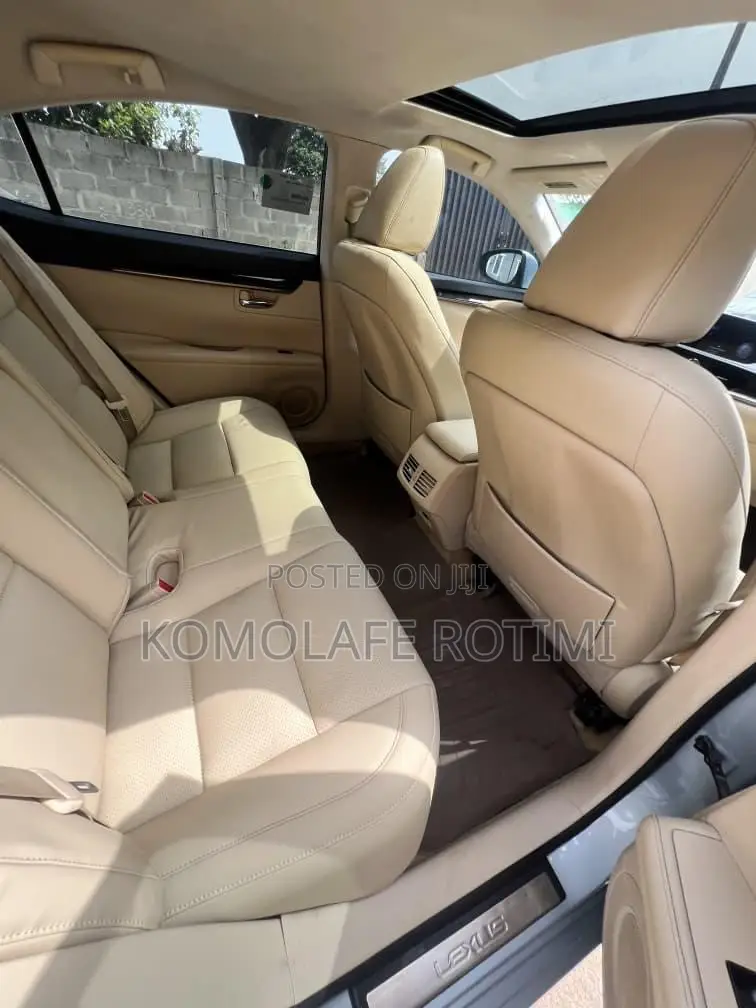 Lexus ES 350 FWD 2013 Silver