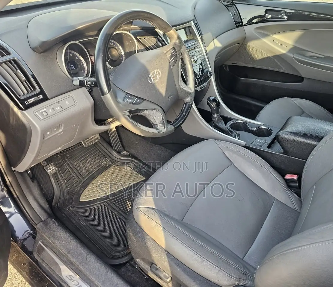 Hyundai Sonata 2012 Black