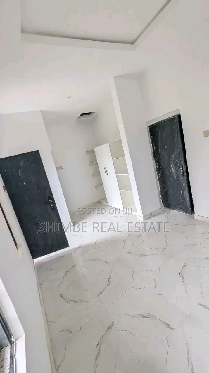 2bdrm Duplex in Shelter Afrique, Uyo for sale