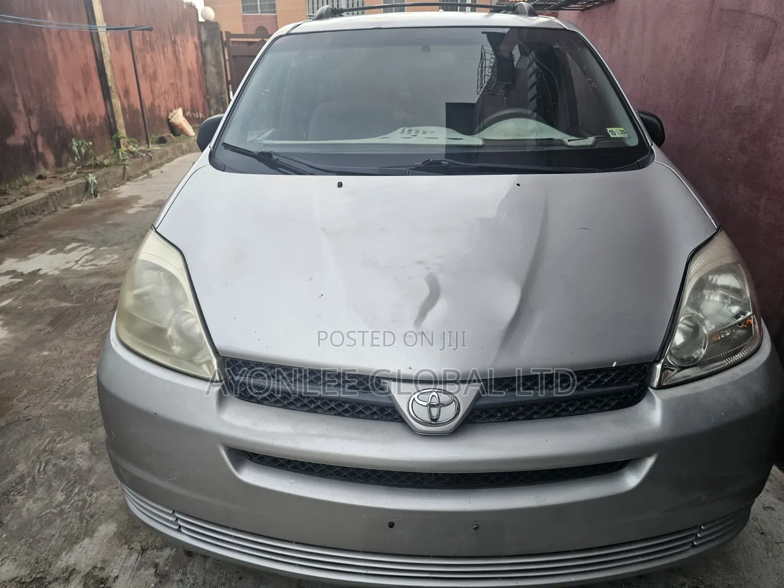 Toyota Sienna 2004 Silver