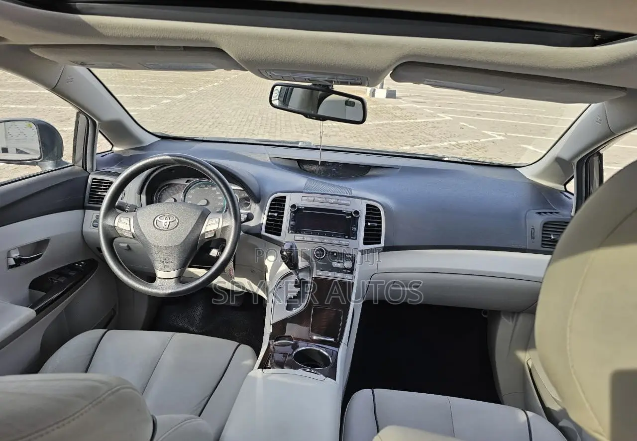 Toyota Venza 2011 Gray