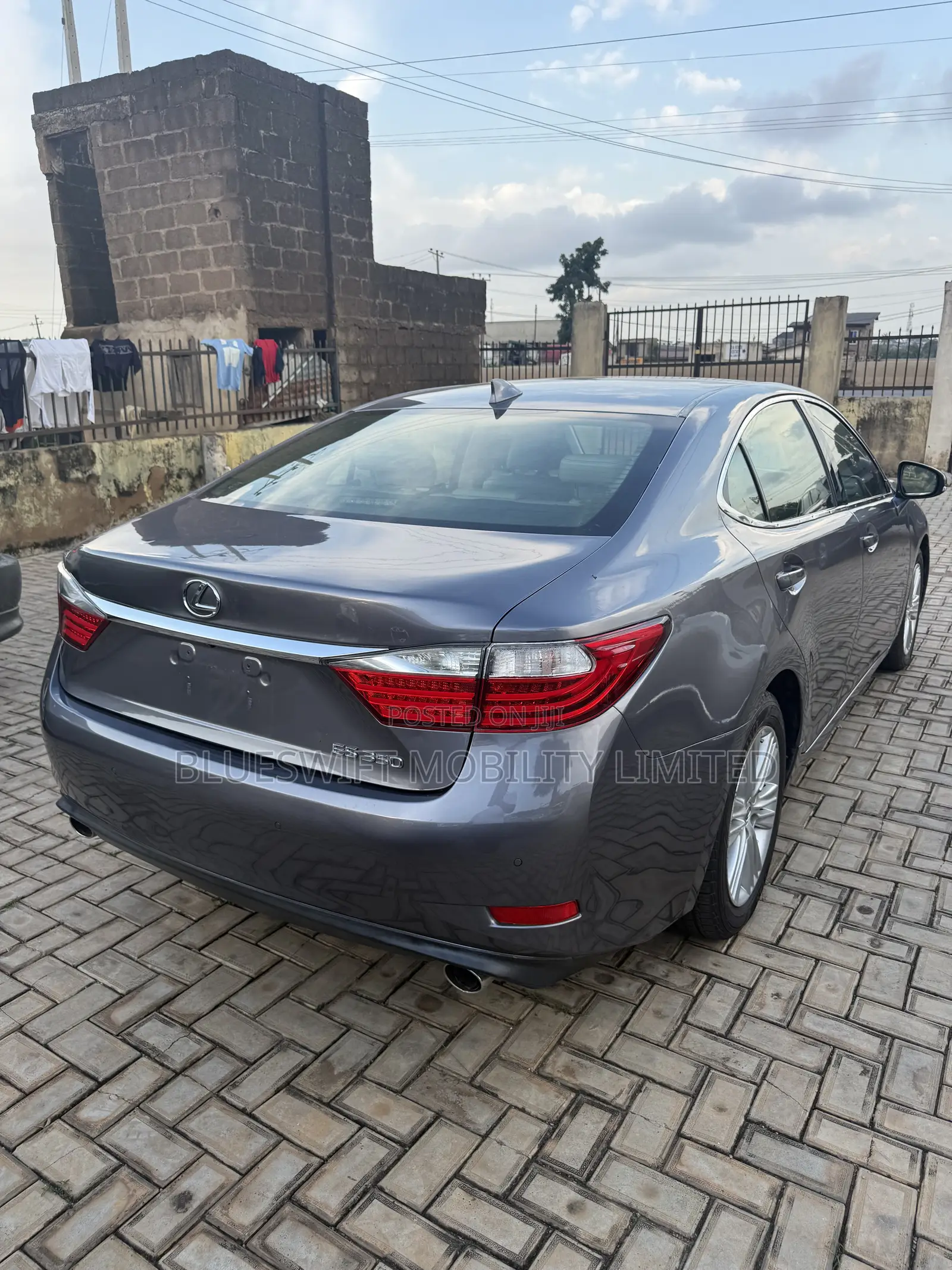 Lexus ES 350 FWD 2015 Gray