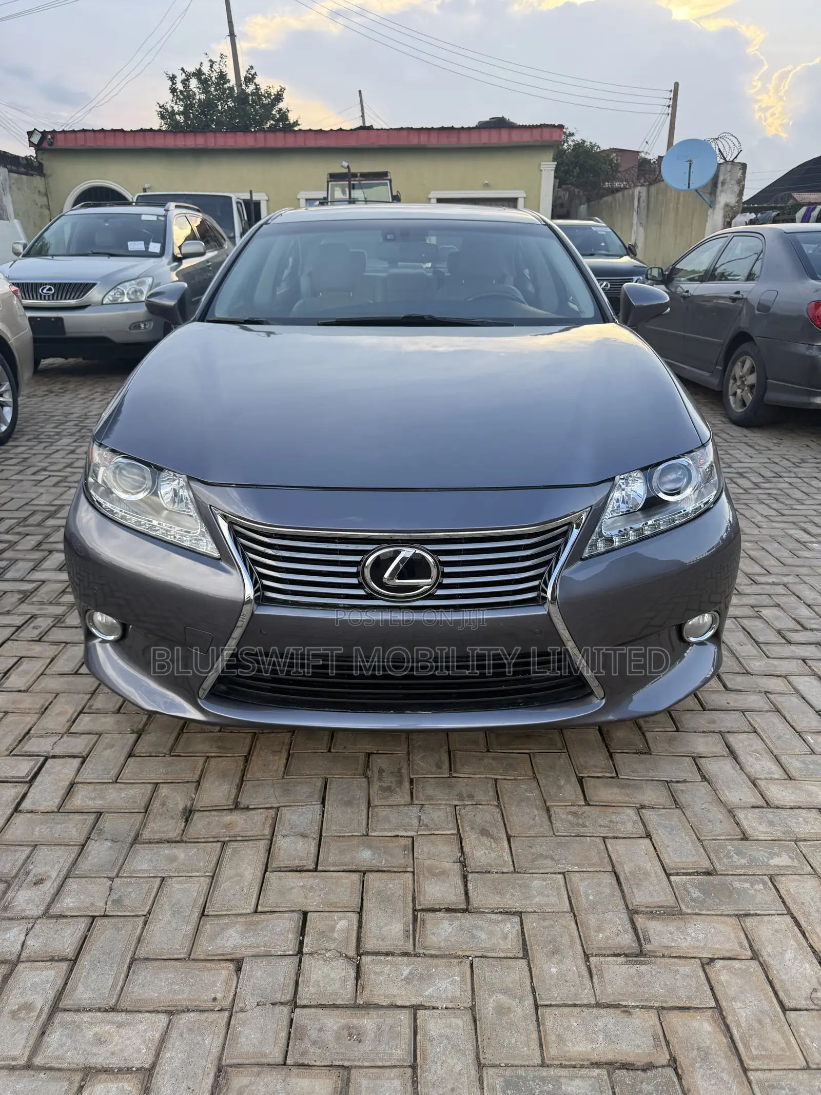 Lexus ES 350 FWD 2015 Gray
