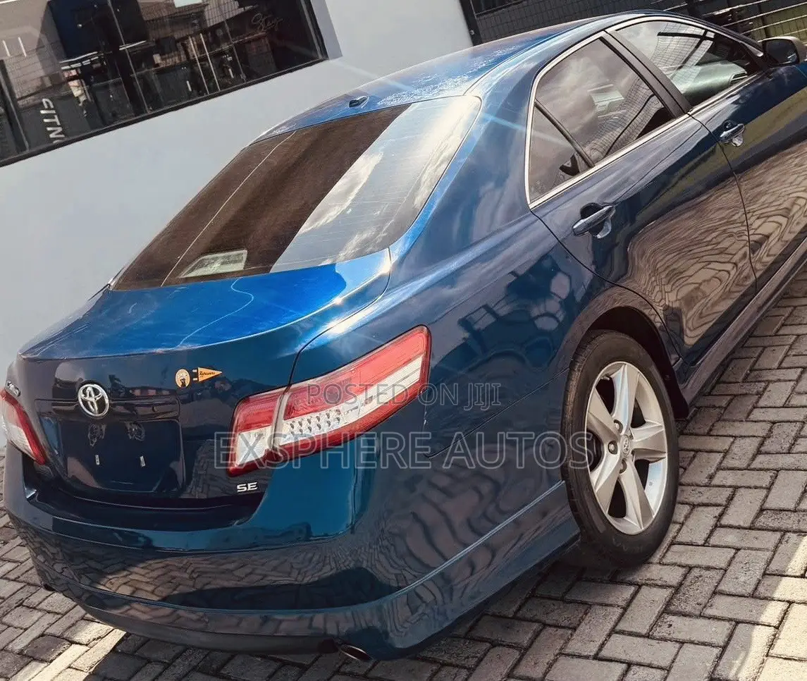 Toyota Camry SE 4dr Sedan (2.5L 4cyl 6AM) 2010 Blue