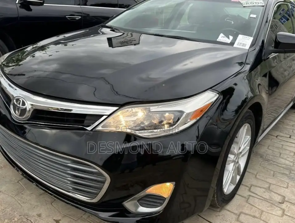 Toyota Avalon XLE 4dr Sedan (3.5L 6cyl 6A) 2014 Black
