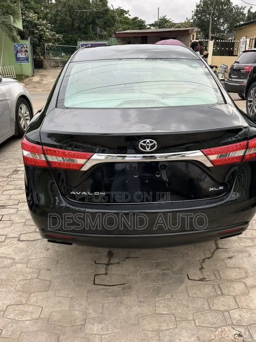 Toyota Avalon XLE 4dr Sedan (3.5L 6cyl 6A) 2014 Black