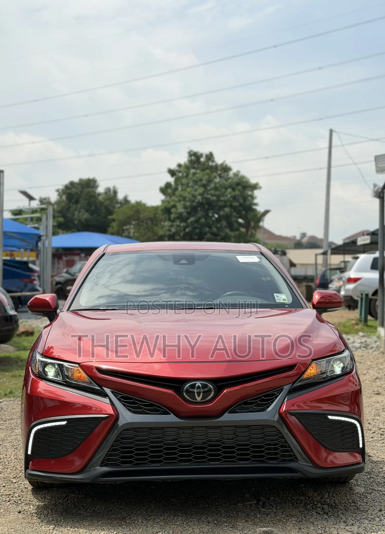 Toyota Camry SE 2022 Red