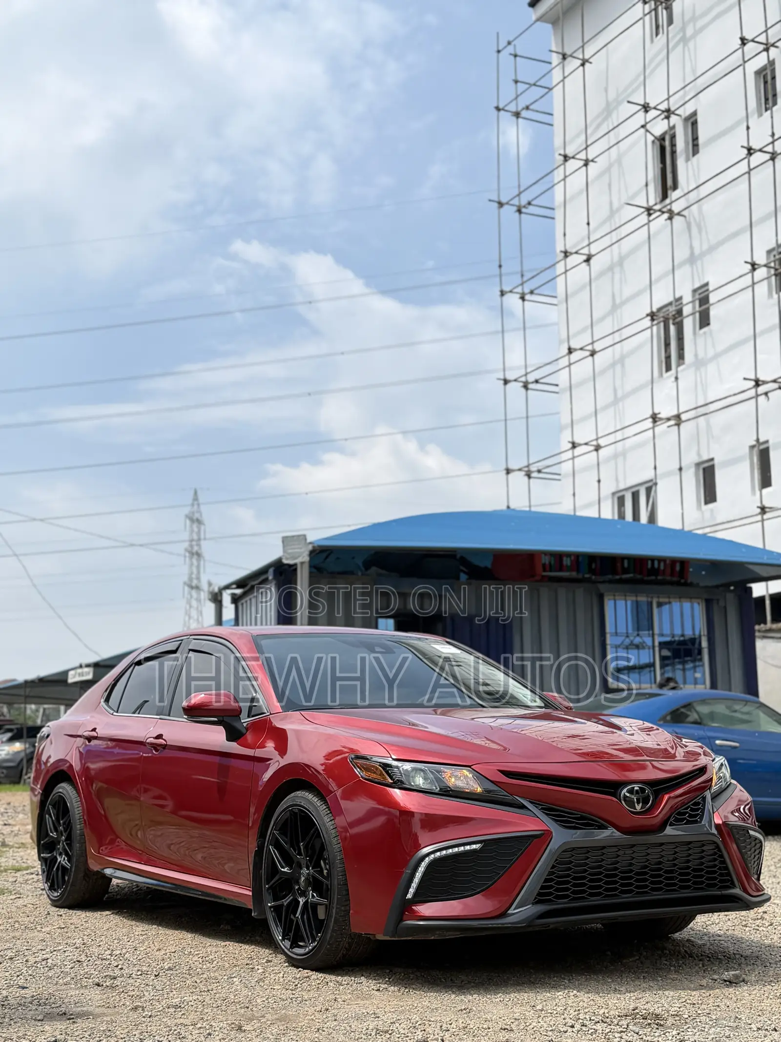 Toyota Camry SE 2022 Red