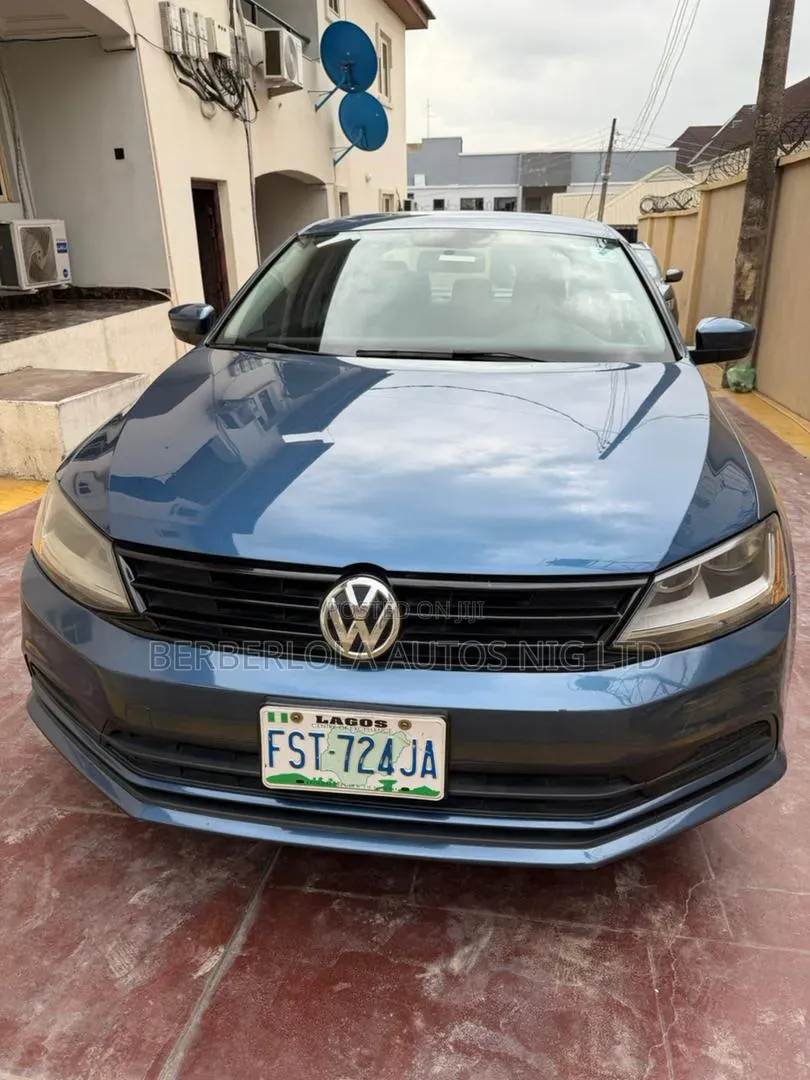 Volkswagen Jetta 2018 Blue